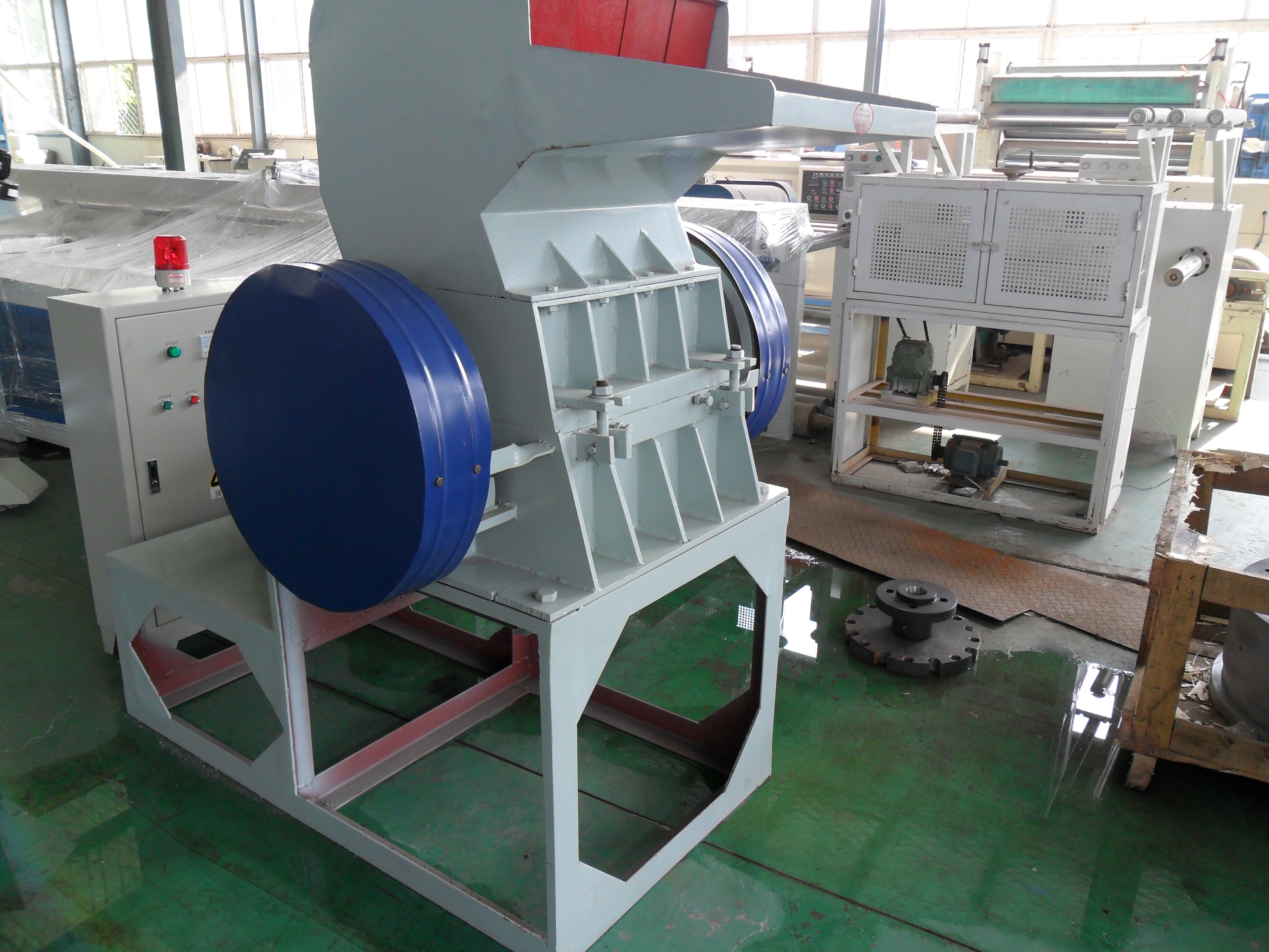 Swp-360 Plastic Crusher Capacity: 1500kg Kg/day