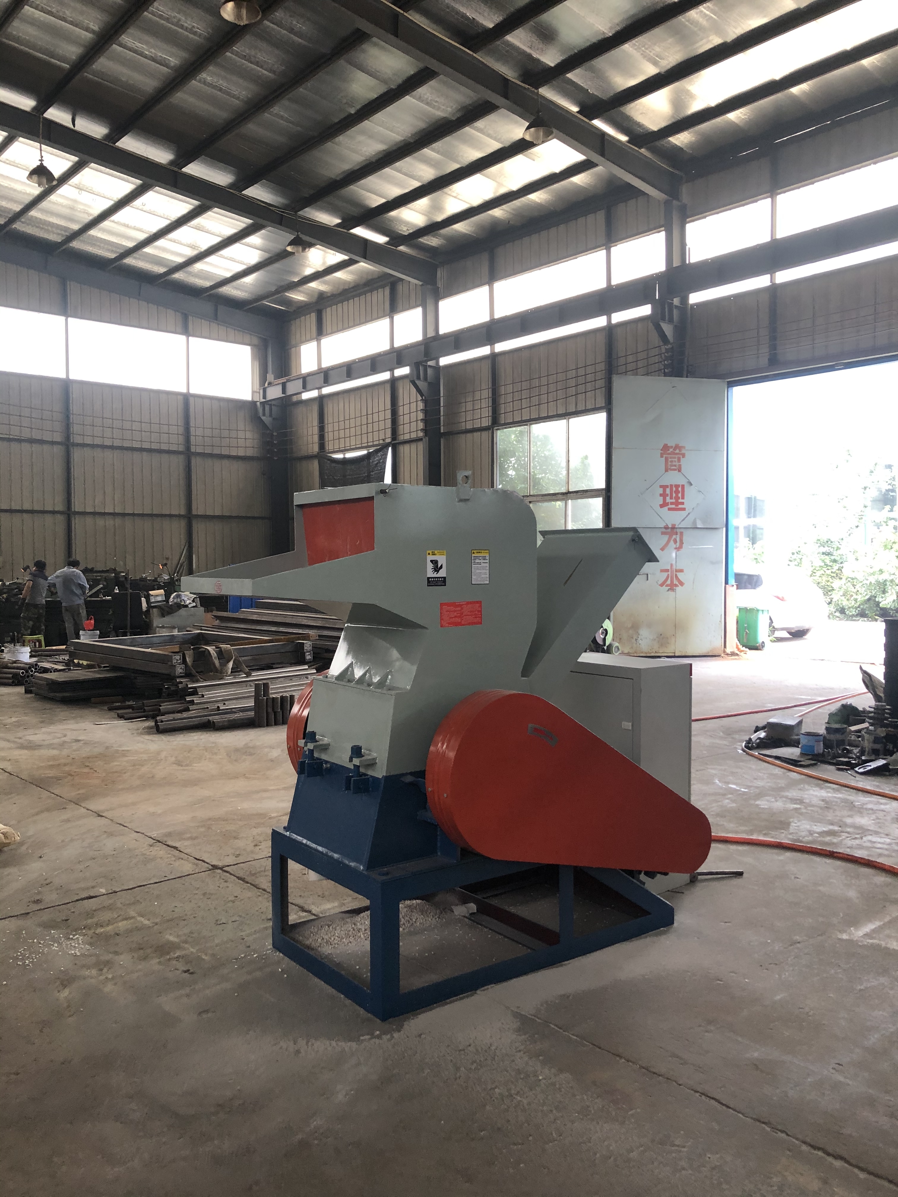 Swp-360 Plastic Crusher Capacity: 1500kg Kg/day
