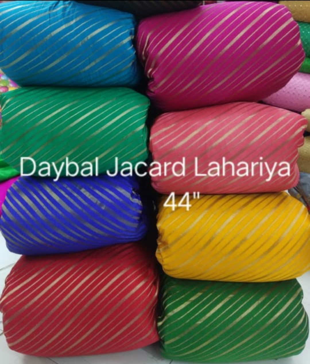 Fancy Dyeable Jacquard Fabric - 100 Cm Length, 44-60 Inch Width | Multipurpose Use, Washable, Available In Different Colors And Designs