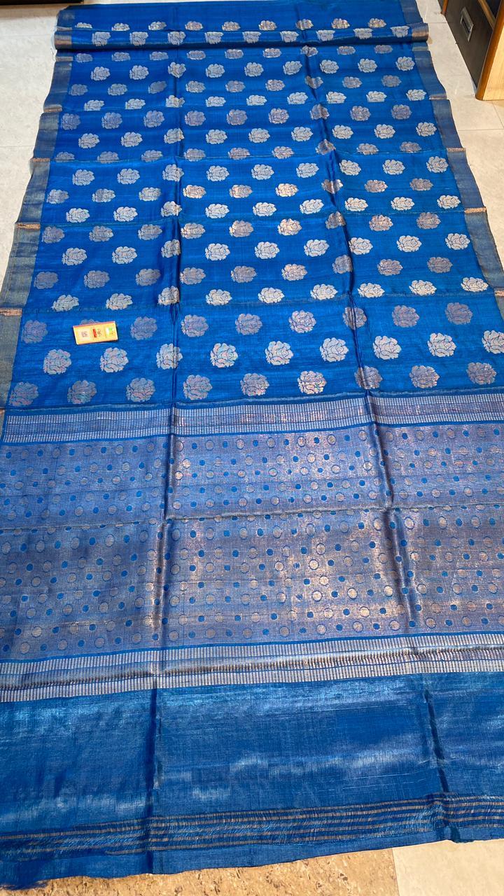 Pure Tussar Silk Hand Made All Over Rose Boota Woven Beautiful Woven Pallu - 100% Silk Material Elegant Party Wear Running Plain Blouse Ideal For All Seasons