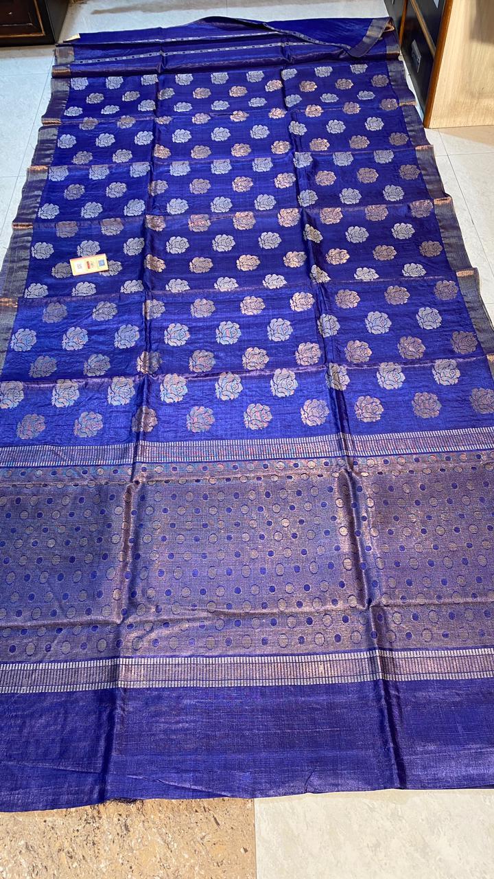 Pure Tussar Silk Hand Made All Over Rose Boota Woven Beautiful Woven Pallu - 100% Silk Material Elegant Party Wear Running Plain Blouse Ideal For All Seasons