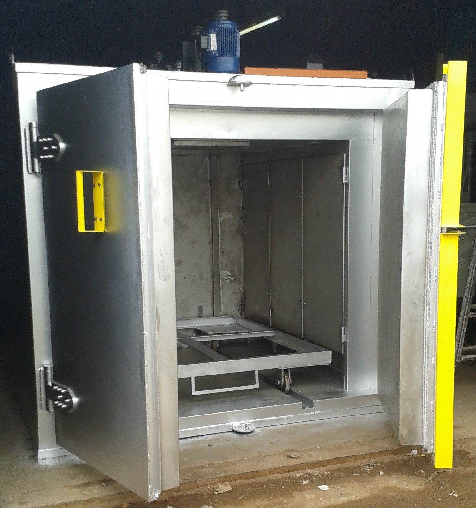 Electrode Baking Oven - Electric, 60,000 Watt, Customized Size, Pid Programmable Control, Painted Finish, Temperature Range: 0 To 600â°c | Industrial Heat Treating Ovens