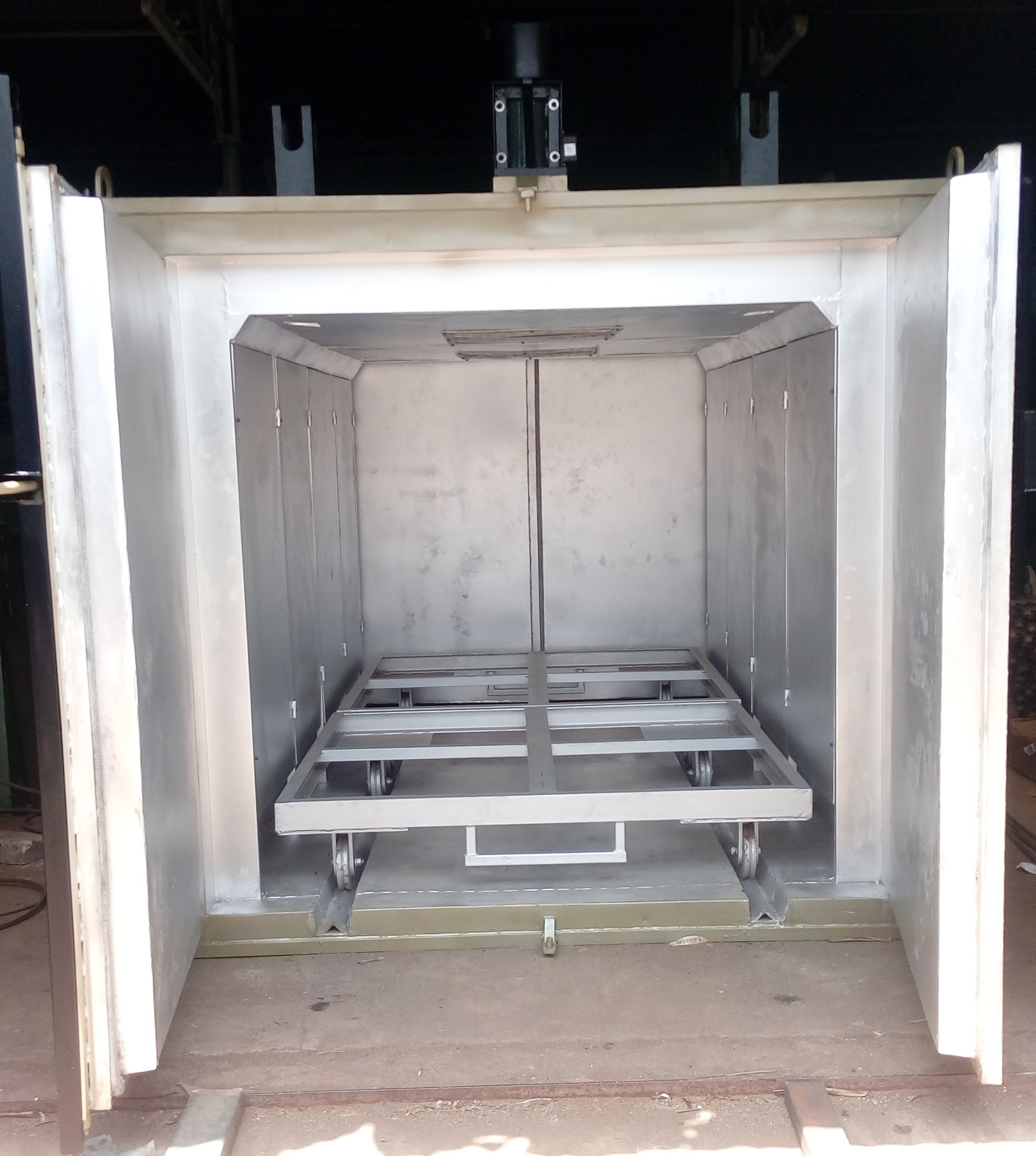 Powder Coat Curing Oven Internal Size: 4x5x7 Foot (Ft)