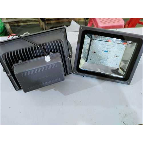 ब्लैक एलईडी फ्लड लाइट 100W बैक चौक