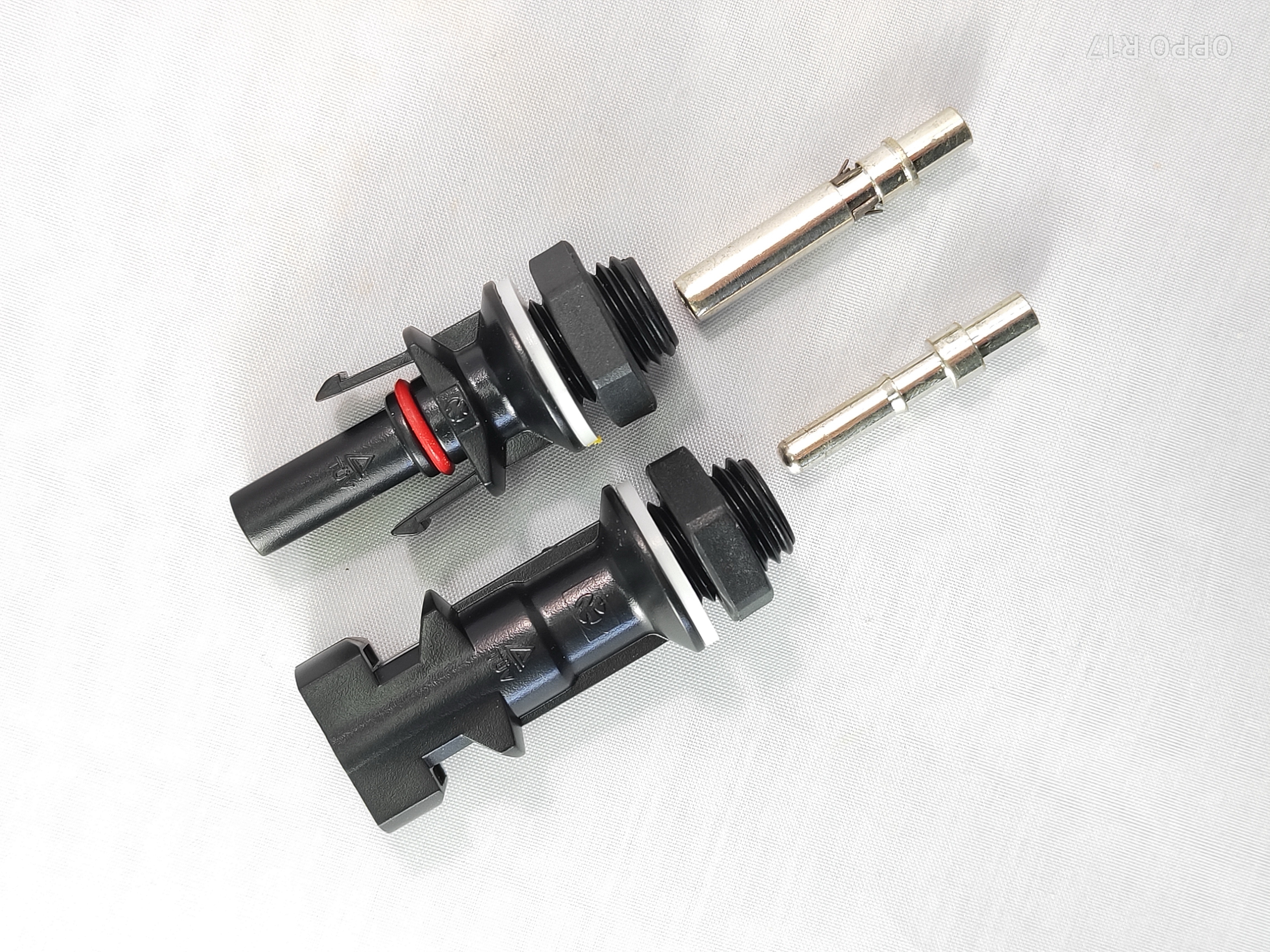 Black 1000vdc Pv4.0 Solar Panel Connector At Good Universality With Mc4