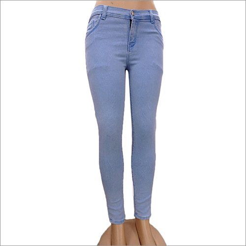 धोने योग्य महिलाओं के लिए रेगुलर फिट जींस