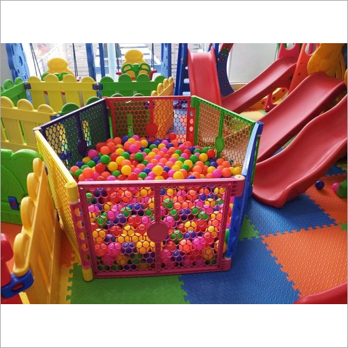 बॉल के साथ प्लास्टिक बॉल पूल आवेदन: गार्डन