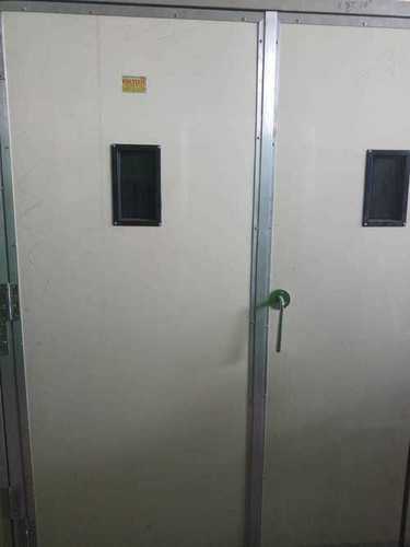 पोल्ट्री इंक्यूबेटर