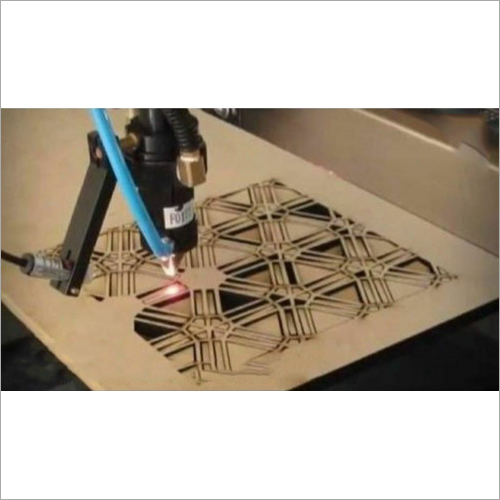 लेजर कटिंग सर्विस के लिए पाइन एमडीएफ का उपयोग