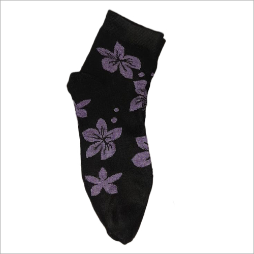 महिलाओं के अंगूठे की टखने तक की मोज़ियाँ