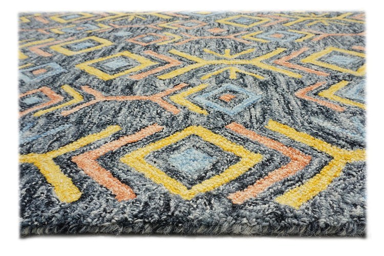 Hand Tufted Woolen Carpets - 80% Wool & 20% Cotton | Rectangle & Round Shapes, Easy To Clean, Customizable Colors & Designs, Non-slip Backing