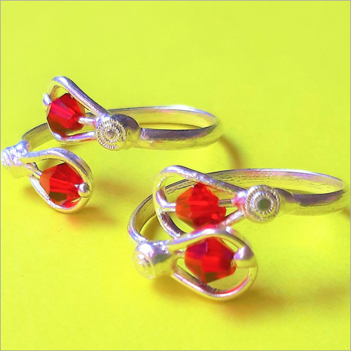 Red Toe Ring - Elegant Design with Red Beads | Versatile Jewelry for Women, Suitable for Parties, Weddings, Anniversaries, Engagements, and Gifts