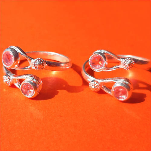 Ladies Trendy Toe Ring - High-Quality Raw Materials, Available in Multiple Sizes, Designed for Weddings, Engagements, Anniversaries, and Parties