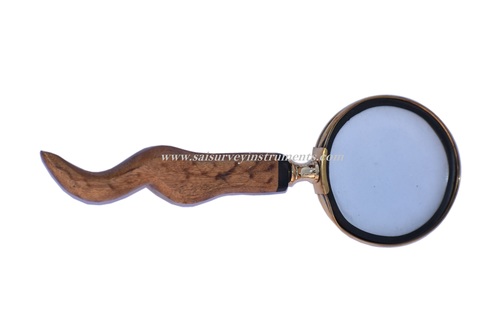 ब्राउन सॉलिड क्वालिटी वुडन हैंडल मैग्निफाइंग ग्लास