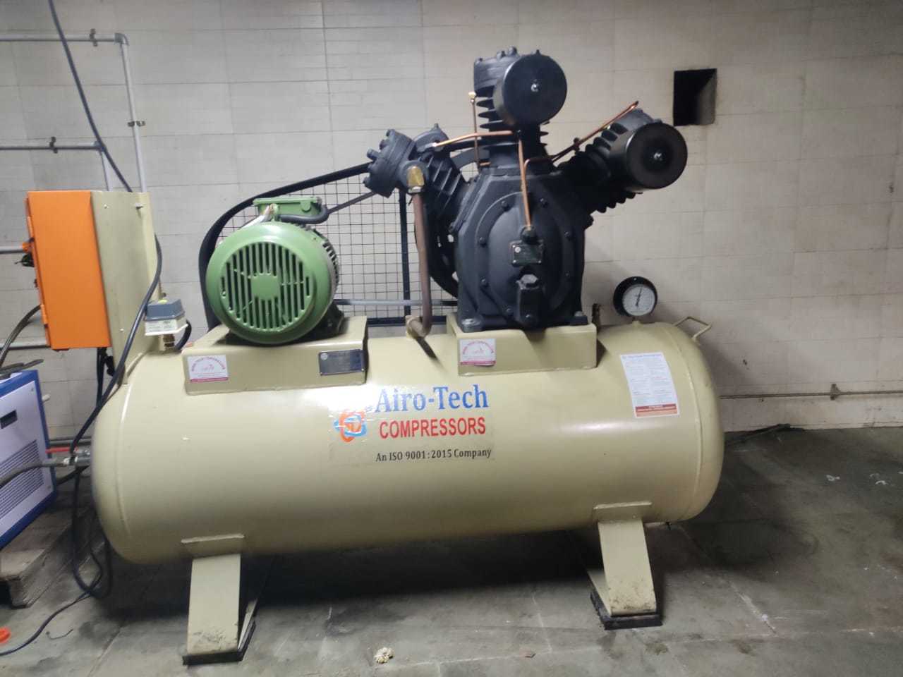 Three Phase Air Compressor - Air Flow Capacity: 25 Kilogram(kg)