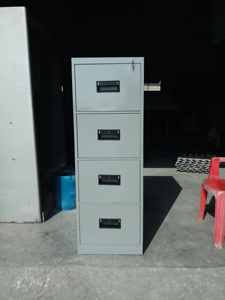 4 Drawer Fiiling Cabinet - Dimension (L*w*h): 27 X 18.5 X 54 Inch (In)