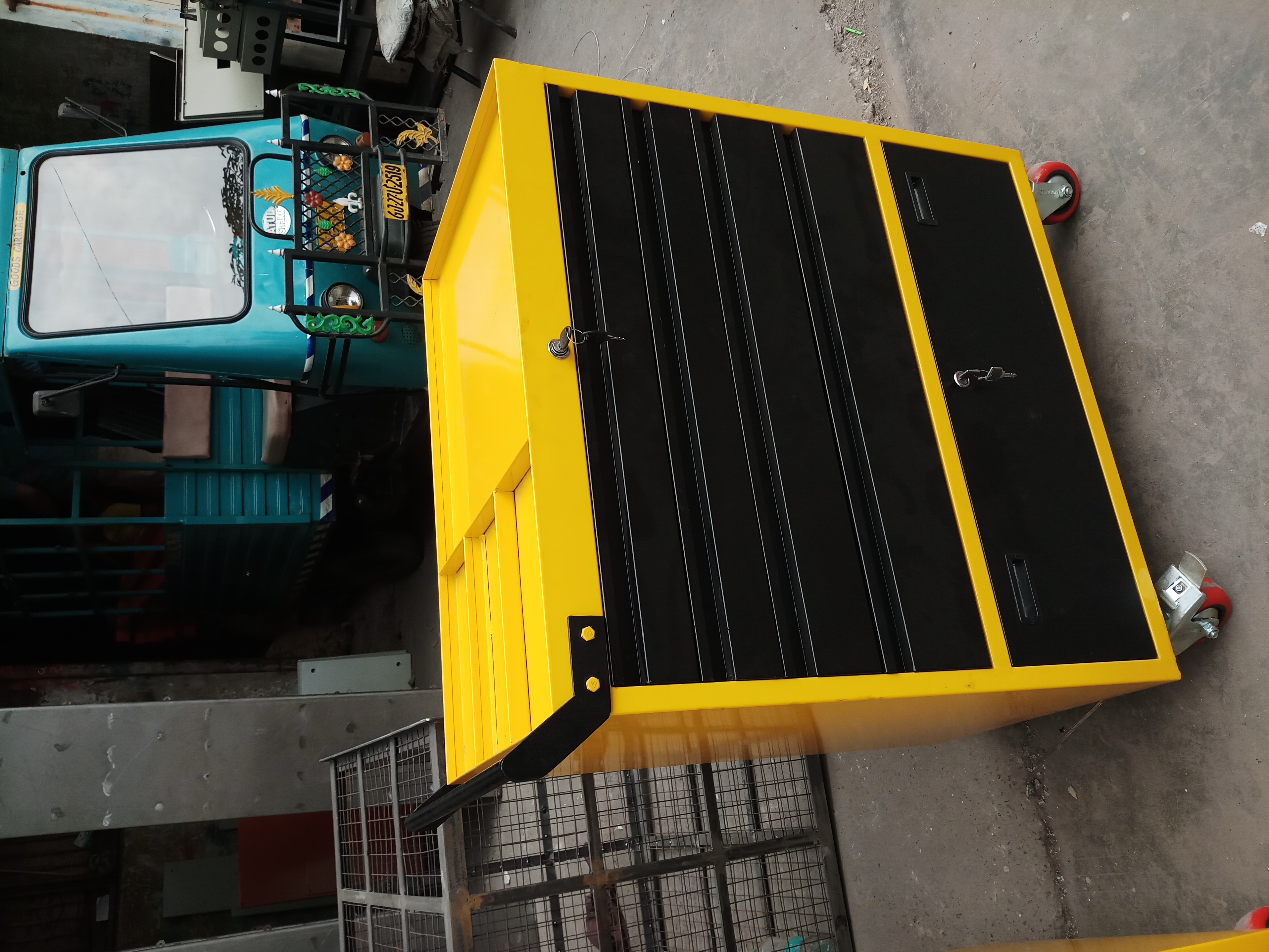 Tools Trolley - Ms Material 7 Drawer Design | Industrial Use Powder Coating Finish