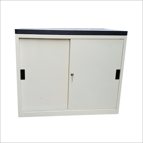 आइवरी स्लाइडिंग एमएस डोर कपबोर्ड