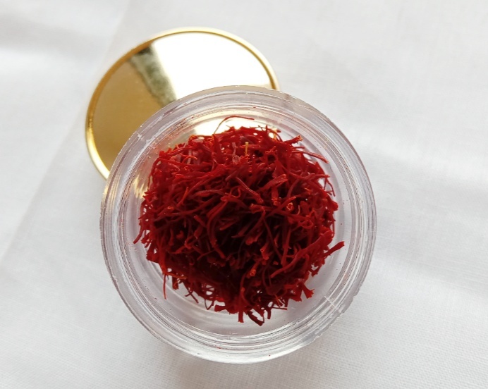 Myra Saffron - 0.5 Grams , 100% Pure Threads, Natural Aroma, Longer Shelf-life, Export Quality, Customized Packaging
