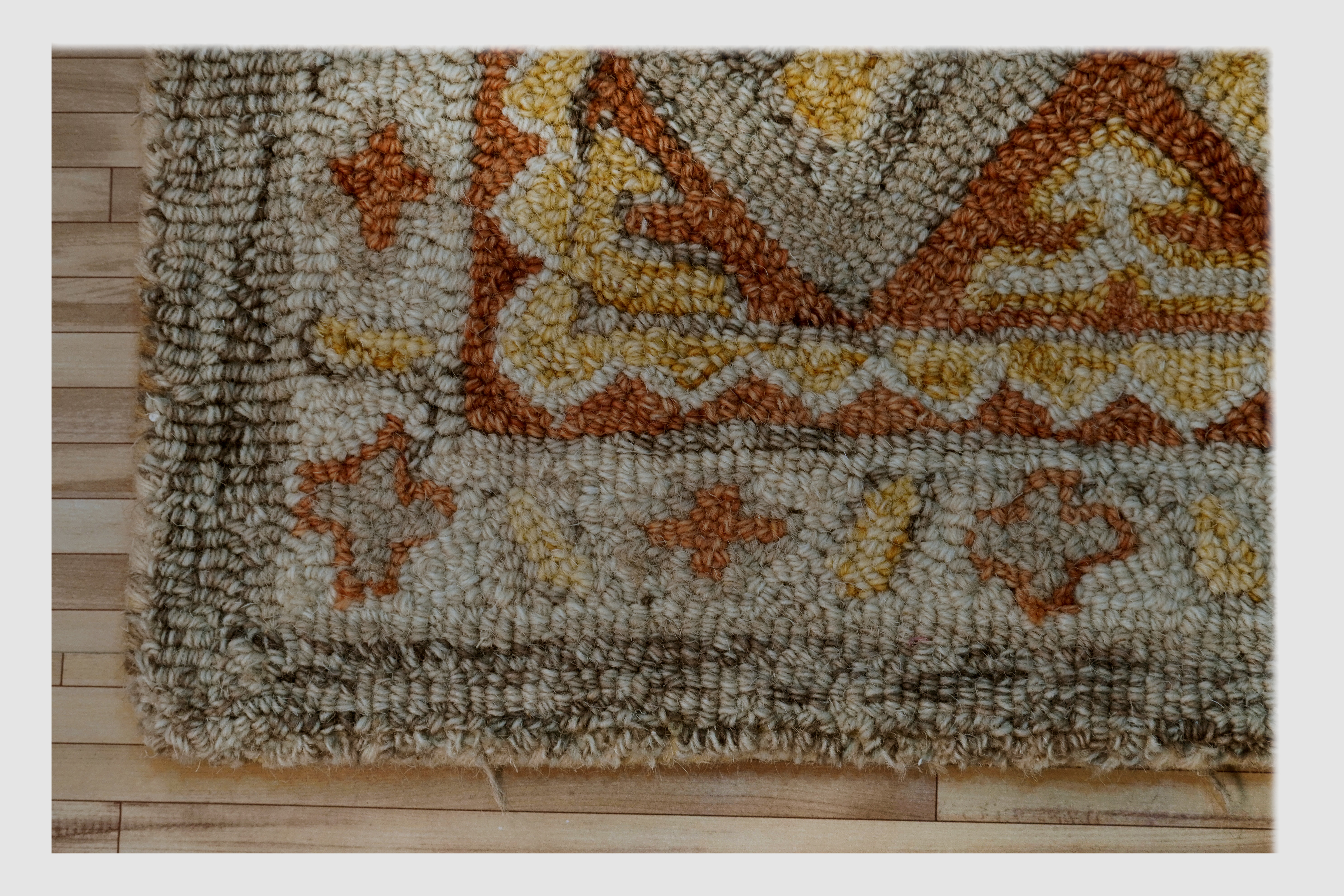 Hand Tufted Woolen Carpet - Rectangle 12-14mm Thickness | Loop Pile Design Anti-slip Feature Easy To Clean Customized Sizes