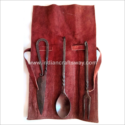 Hand Forged Medieval Cutlery Set With Leather Pouch - Color: Natural