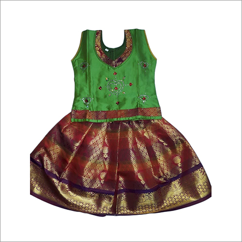 बच्चों के केरल सिल्क लहंगा आयु वर्ग: 6-7 वर्ष तक