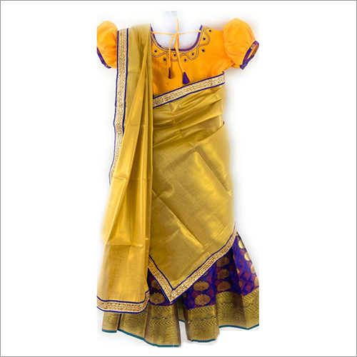 बच्चों के डिज़ाइनर प्योर सिल्क लहंगा आयु वर्ग: 6-7 वर्ष तक