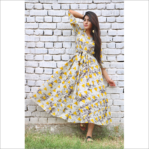 Ladies Cotton Kurti - Cotton Material, Elegant Design, Alluring Patterns | Casual Wear for Ladies and Girls, Crafted by Skilled Artisans