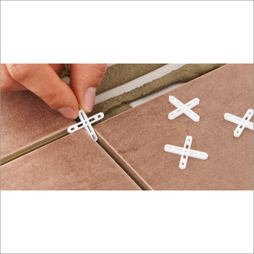 2 - 10 मिमी पीवीसी और एचडीपीई टाइल स्पेसर का आकार: (मोटाई) 0-5 मिमी