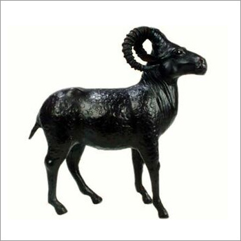 भेड़ के चमड़े का खिलौना