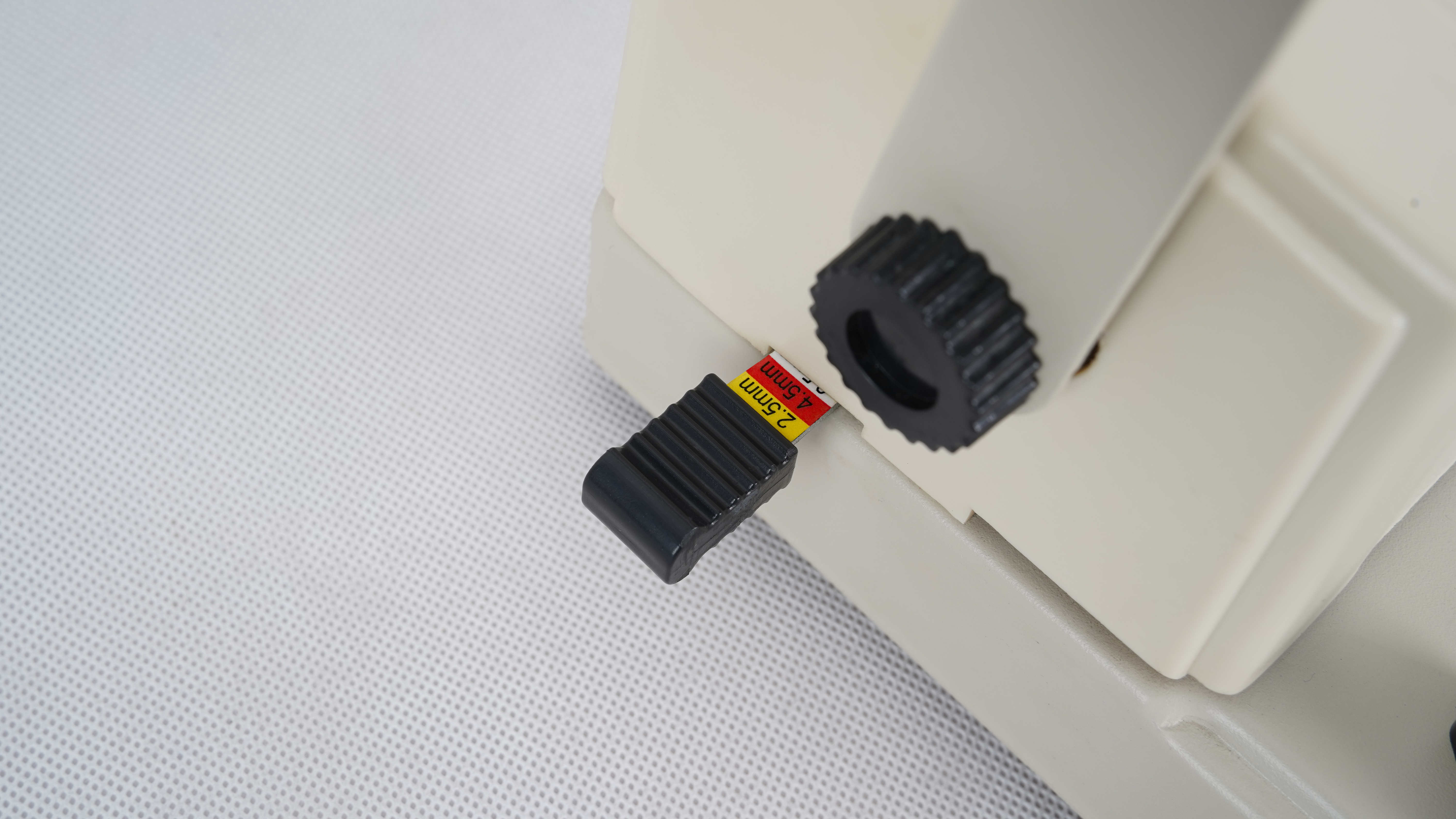 C15 Comb Binding Machine
