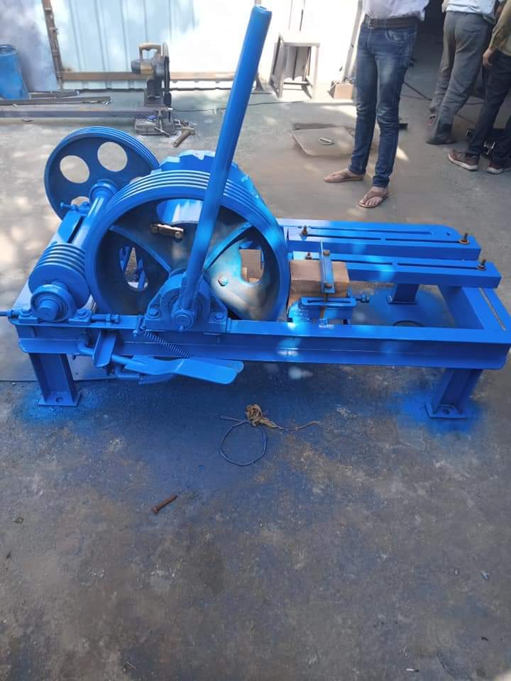 Builder Hoist - Ms Material, 150 Feet Chain Length, 0-2 Ton Capacity | Blue Color, 10 Hp Motor Power, 415 Volt Electric Power Source, Industrial Use