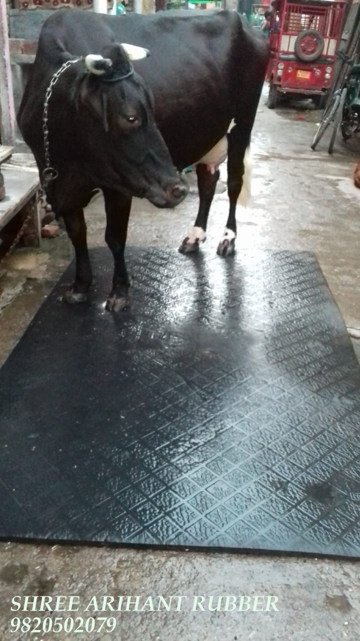 Cow Mats - Rubber 4ft X 7ft Black 22mm Thickness | Durable Easy Clean Anti-slip Comfortable Lightweight Hygienic Cost-effective