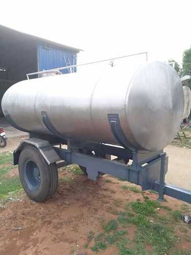 ऊटी हॉरिजॉन्टल रोड मिल्क टैंकर
