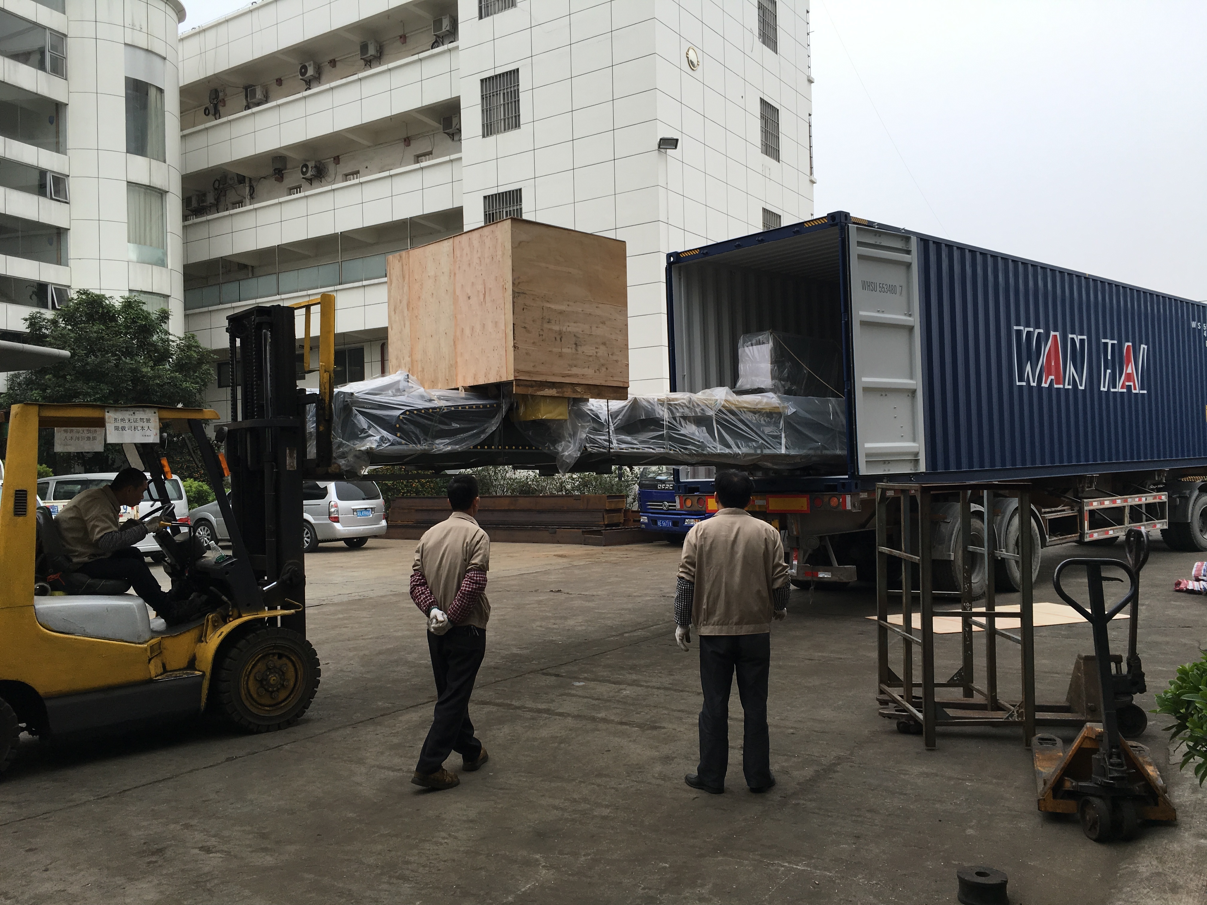 3 Axis Cnc Milling Machining Center For Aluminum Industrial