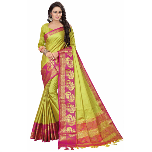 Ora Mhendi Saree