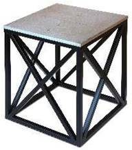 आयरन मार्बल टॉप के साथ साइड टेबल