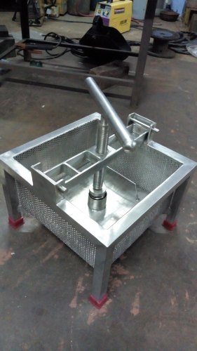 Manual Paneer Press - Material: Stainless Steel