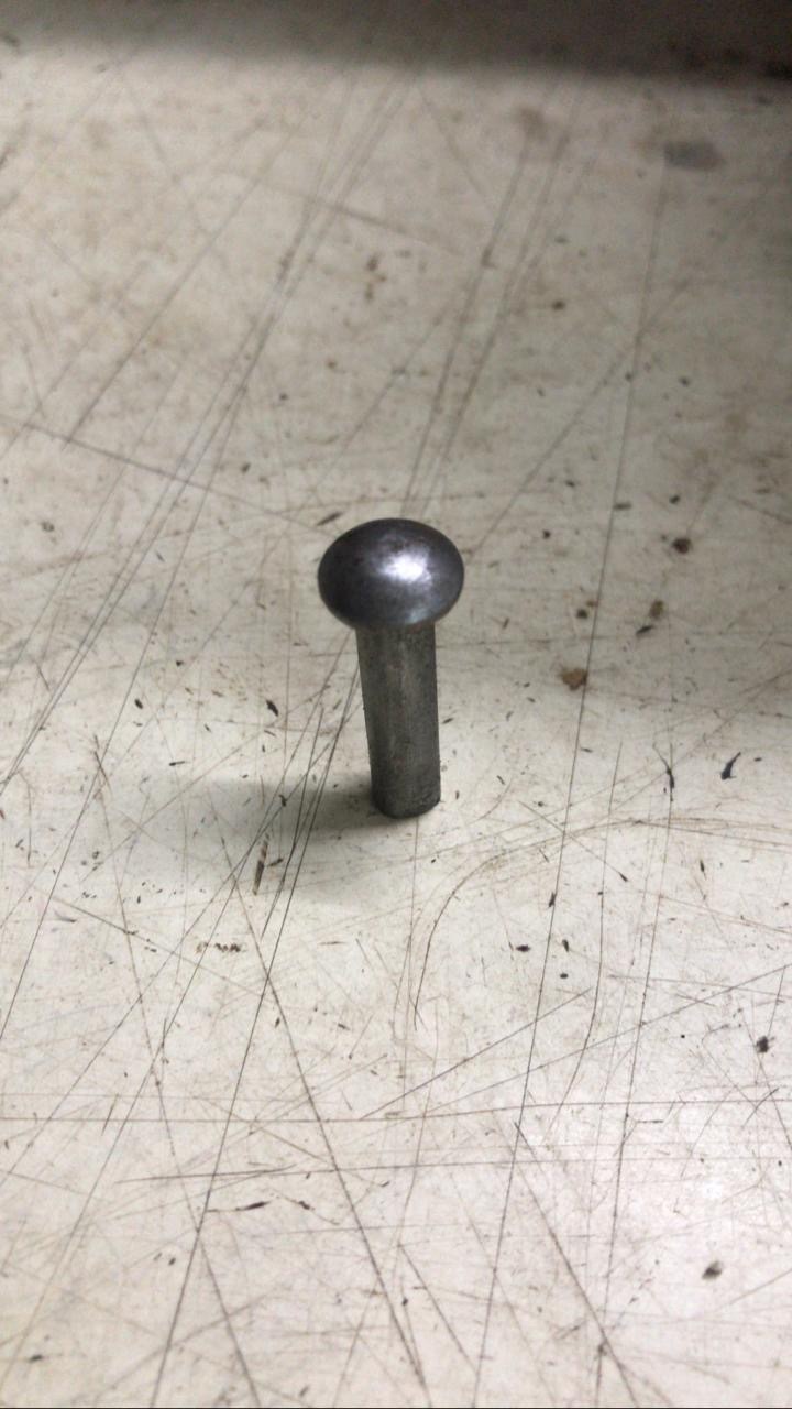 Mild Steel Rivet Application: Automobiles / Furniture