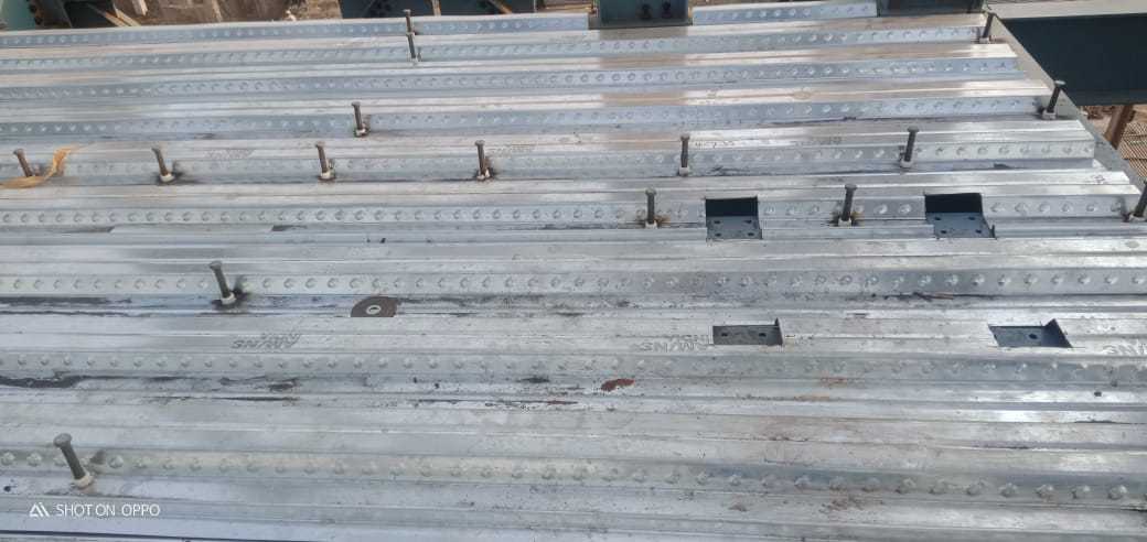 Stud Weld Machine - Iron, 100 To 200 Mm Length, Round & Long Pattern, 19 To 25 Mm Thickness, All Sizes Available | Ms Round Type