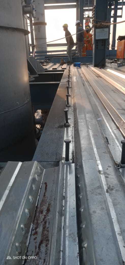 Stud Weld Machine - Iron, 100 To 200 Mm Length, Round & Long Pattern, 19 To 25 Mm Thickness, All Sizes Available | Ms Round Type