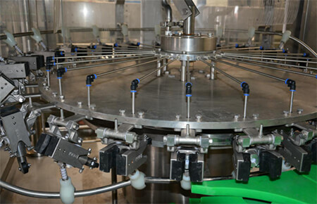 Soft Drink Filling Machine - Pet Plastic, 3200x2200x2700 Mm, Silver | Automatic Rinsing, Filling & Capping, High Efficiency, Eco-friendly, Iso-pressure Technology, Low Energy Consumption, 2000-70000 Capacity