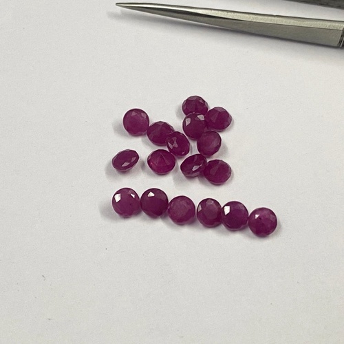 4Mm Ruby Faceted Round Loose Gemstones Grade: Aaa