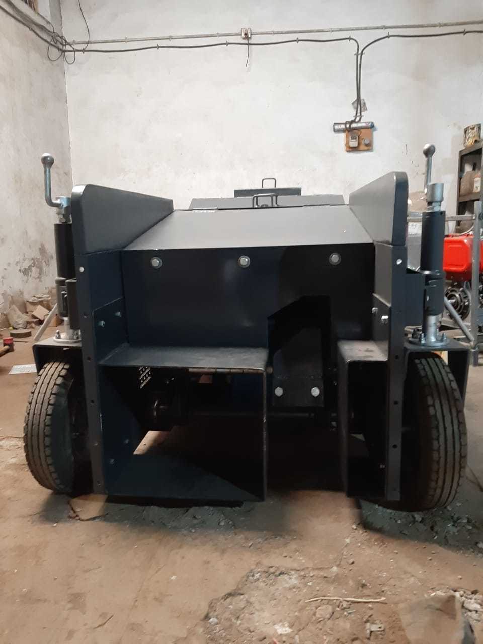 Kerb Paver Akm 100