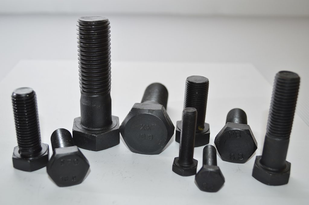 High Tensile Hex Bolts - Grade 8.8, M 6 To M 24, Length 25mm To 200mm, Full & Half Thread, Black Oxidized Finish, Din 933 Standard, Bulk 25 Kg Box