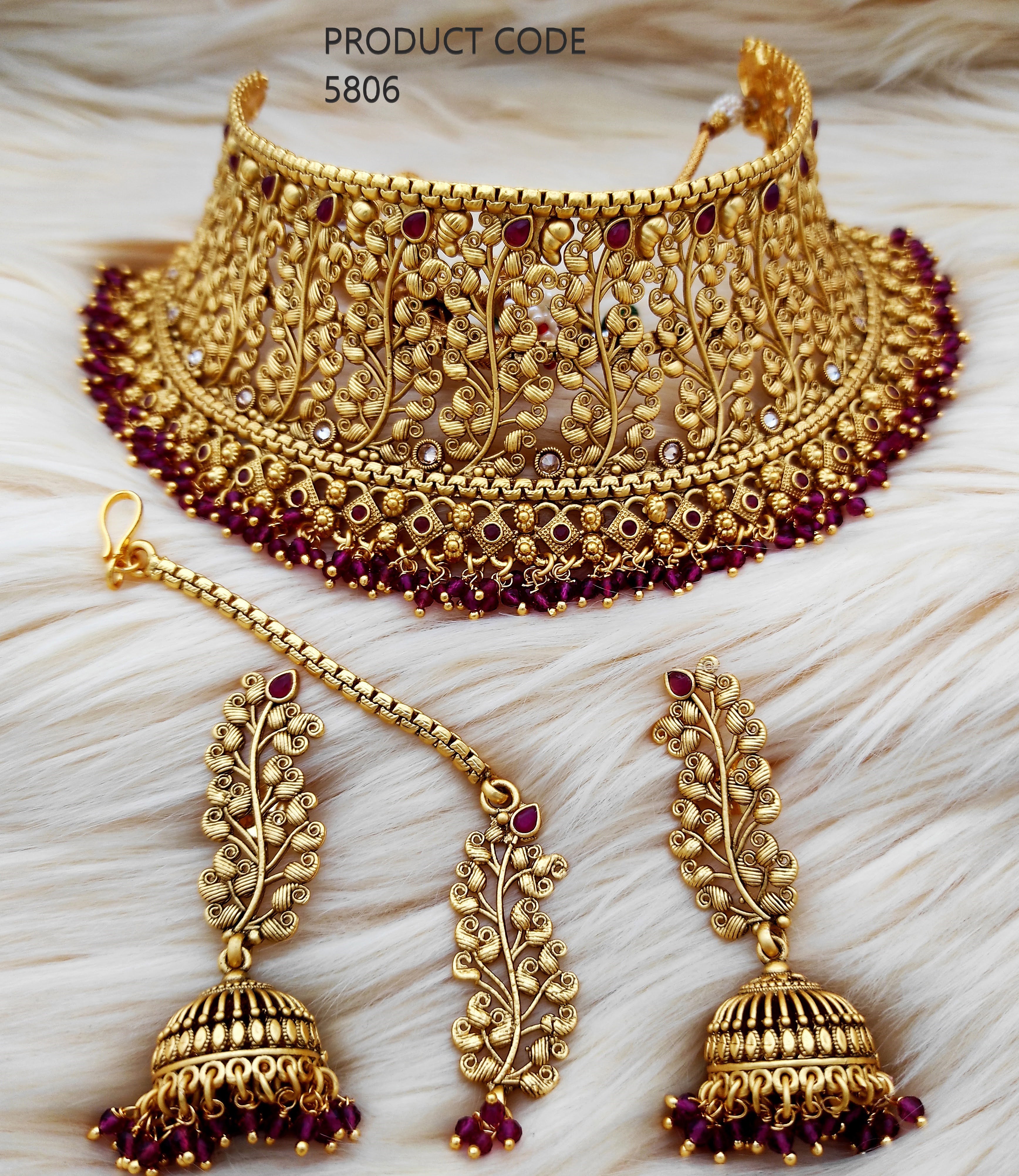 Beautiful Women's Necklace Set - Copper Material, Gold Plated Finish | Featuring Artificial Stones & Elegant Beads