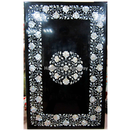 ब्लैक हैंडमेड मदर ऑफ़ पर्ल स्टोन वर्क डाइनिंग टेबल