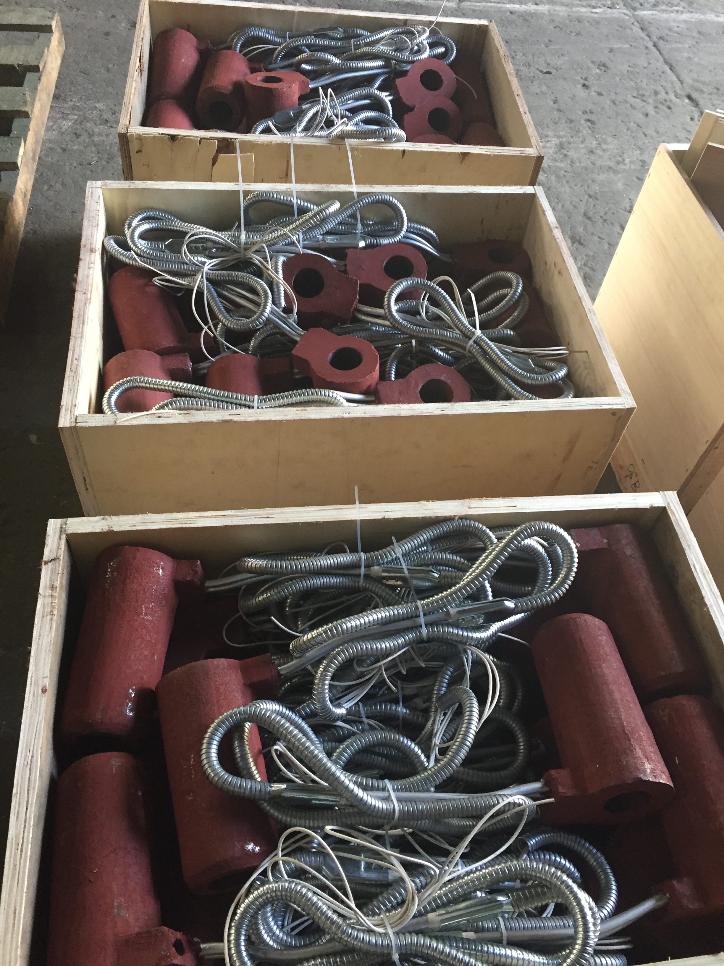 Zhenli Die Casting Machine Nozzle Heater - High Quality Electric Heating Wire | 35-110 Mm Size, Red Color, Uniform Temperature Distribution, 5 Kg Weight