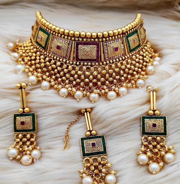 Ladies Necklace - Brass & Copper, Gold Plated With Adjustable Sizing And Elegant Pearls