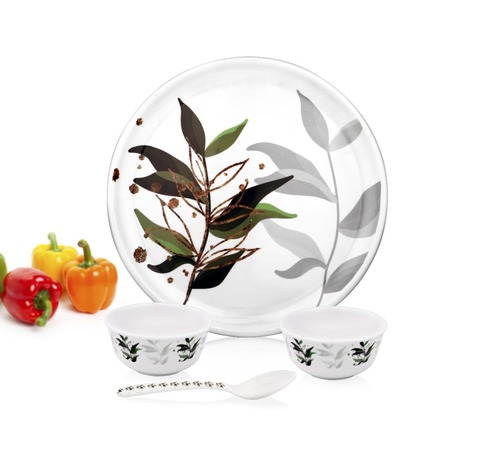 मेलामाइन प्लेट्स और बाउल सेट